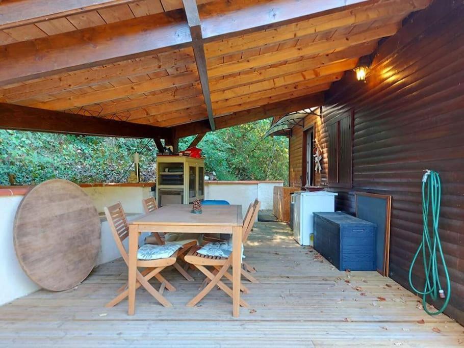 Chalet Au Milieu De La Foret Avec Lac A Proximite Layrac Екстериор снимка